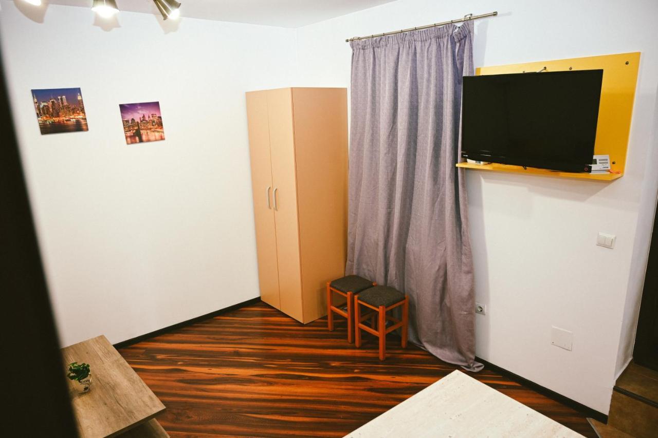 Cozy Apartment Braşov Esterno foto
