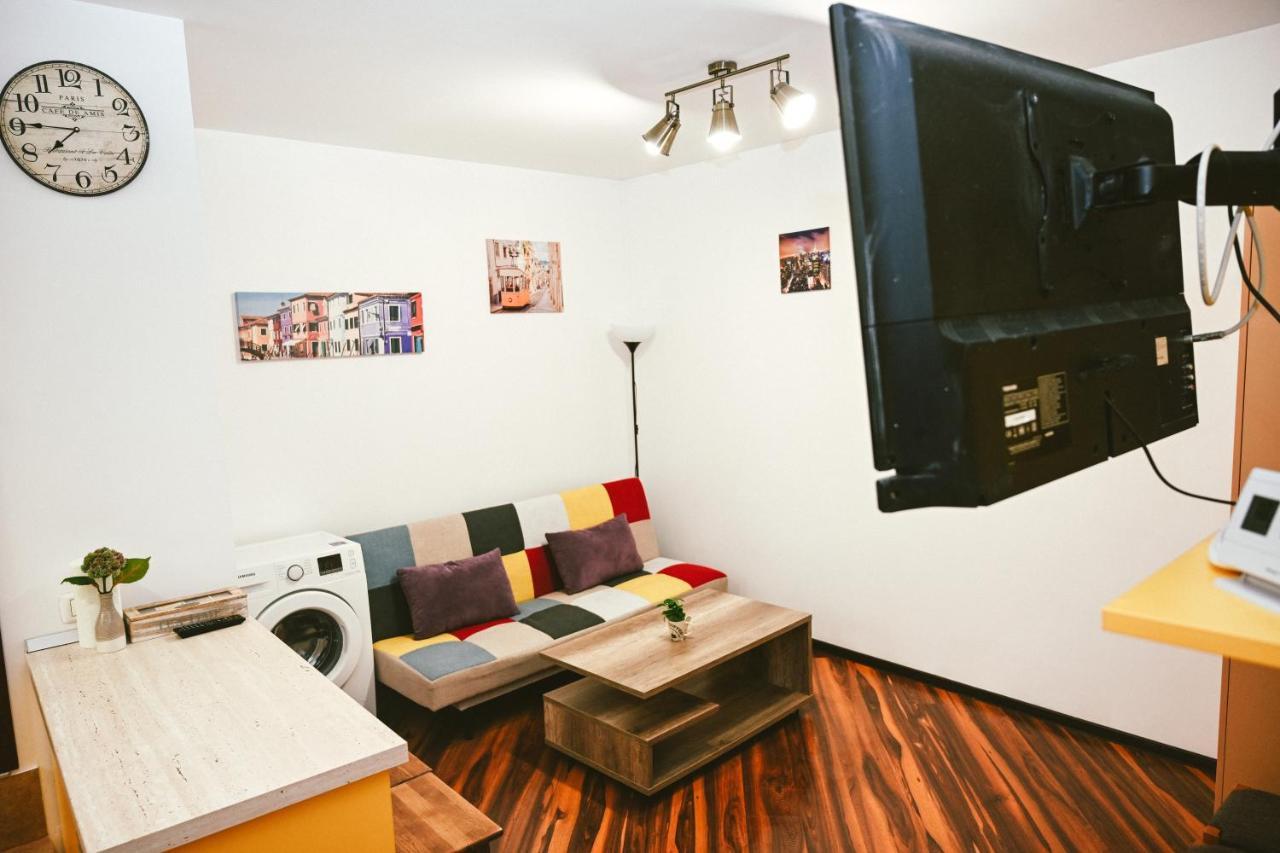 Cozy Apartment Braşov Esterno foto